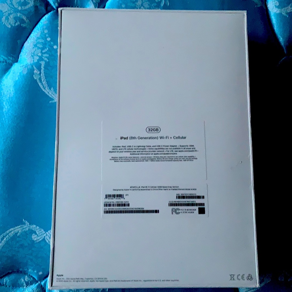 iPad (8th Generation) Wi-Fi + Cellular 32GB